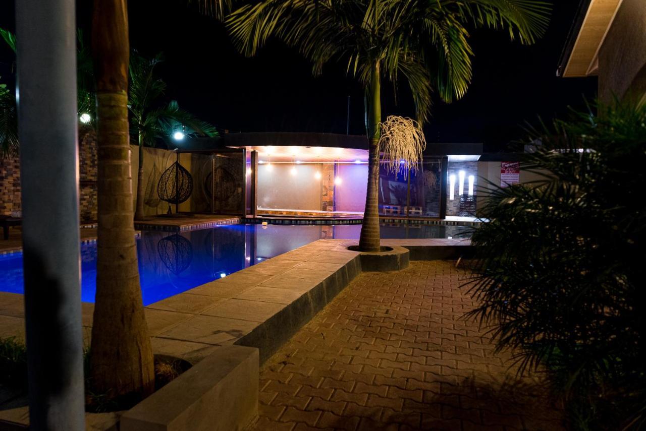 Emc Fully Furnished &Serviced Villas 4 Bedroom With Solar Power , Private Pool, Starlink Wifi ,Aircons & Dstv Lusaka Eksteriør billede